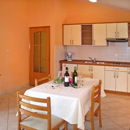 Valentina-1 By Interhome Apartamento