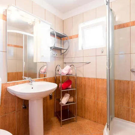 Apartamento Valentina-1 By Interhome