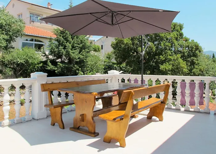 Valentina-1 By Interhome Apartamento Novi Vinodolski